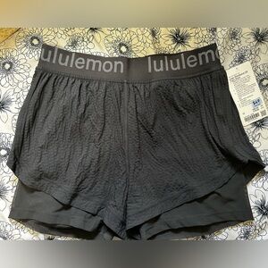 Lululemon Logo Waistband HR Train Shorts